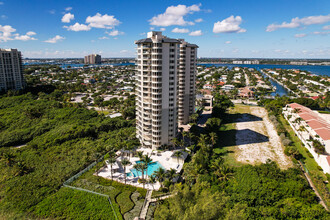 Oasis Condos of Singer Island in Riviera Beach, FL - Building Photo - Building Photo