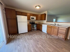 11935 Shearwater Run in Fort Wayne, IN - Building Photo - Building Photo