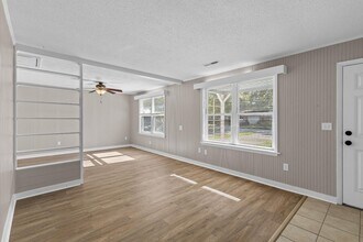 100 English Rd in Summerville, SC - Building Photo - Building Photo
