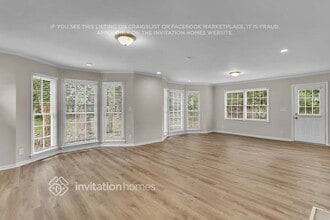 375 Barbashela Dr in Stone Mountain, GA - Building Photo - Building Photo