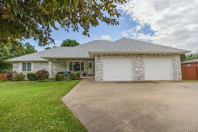 property at 1124 Carpentry Cir