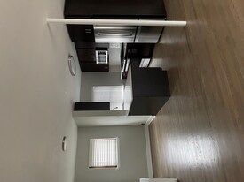 603 Sheridan Square, Unit G2 in Evanston, IL - Building Photo