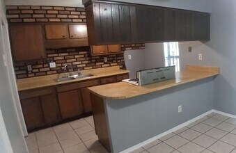4956 Lazybrook Cove in Memphis, TN - Building Photo - Building Photo