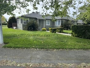 905-905 Mariposa St in Vallejo, CA - Building Photo - Building Photo