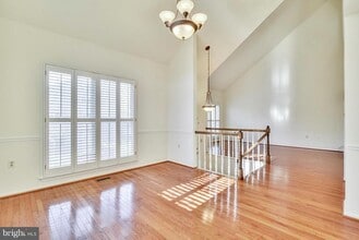 3023 Oakton Meadows Ct in Oakton, VA - Building Photo - Building Photo