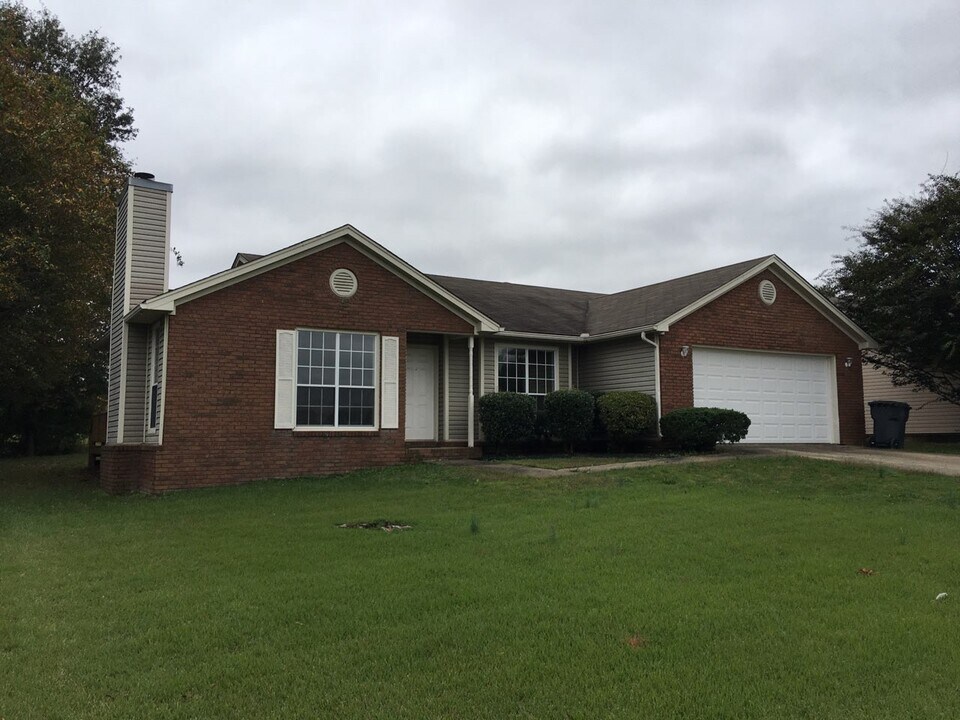 4007 Cornerstone Dr in Jonesboro, AR - Building Photo