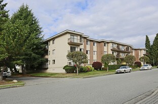 Central Park Place in Burnaby, BC - Building Photo