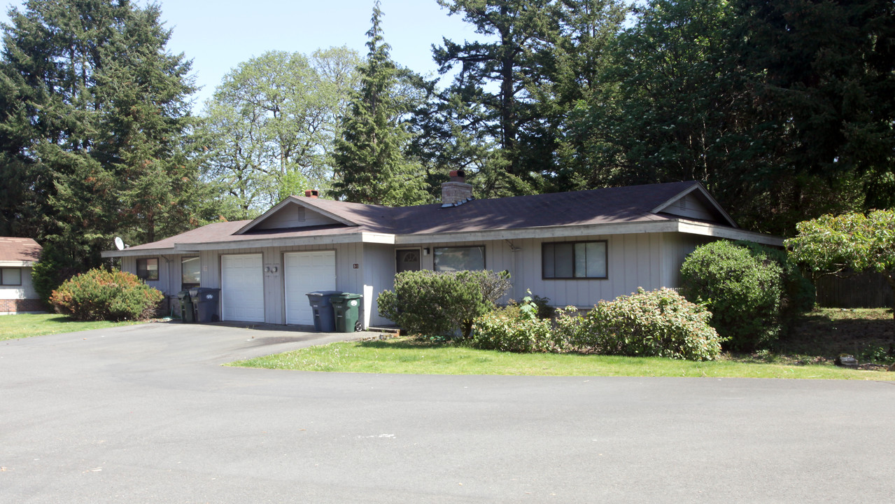 Majestic Firs in Lakewood, WA - Building Photo