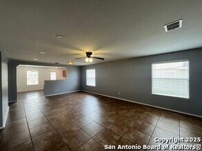 16239 Galloping Oak Knoll in Selma, TX - Building Photo - Building Photo