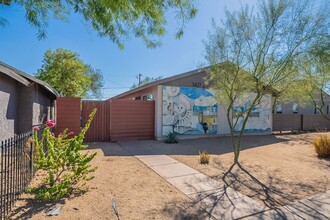 1421 E Roosevelt St in Phoenix, AZ - Building Photo - Building Photo