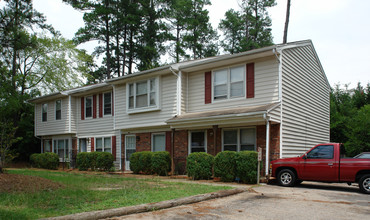 4910-4916 Memory Rd in Raleigh, NC - Building Photo - Building Photo