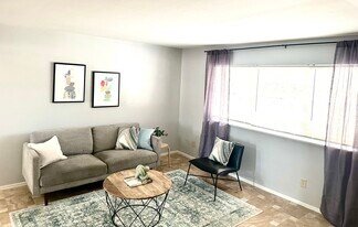 11609 Chimney Rock Rd in Houston, TX - Building Photo