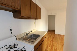 962 W Cornelia Ave in Chicago, IL - Building Photo - Building Photo