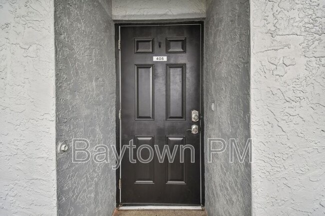 property at 201 W Laurel St