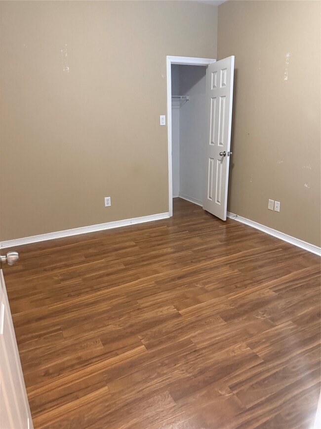 property at 818 Sterling Creek Cir