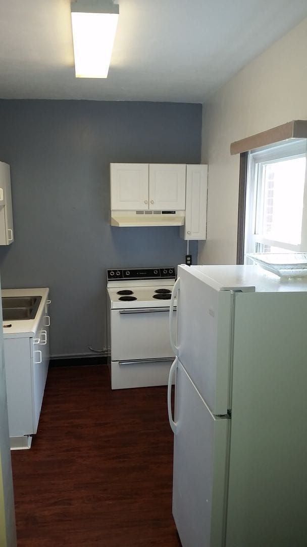 property at 3329 Ward St