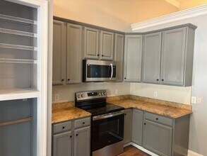 2883 Victoria Falls Dr in Burlington, NC - Building Photo - Building Photo