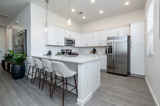 Linda Vista Luxury Rentals in Oro Valley, AZ - Building Photo - Interior Photo