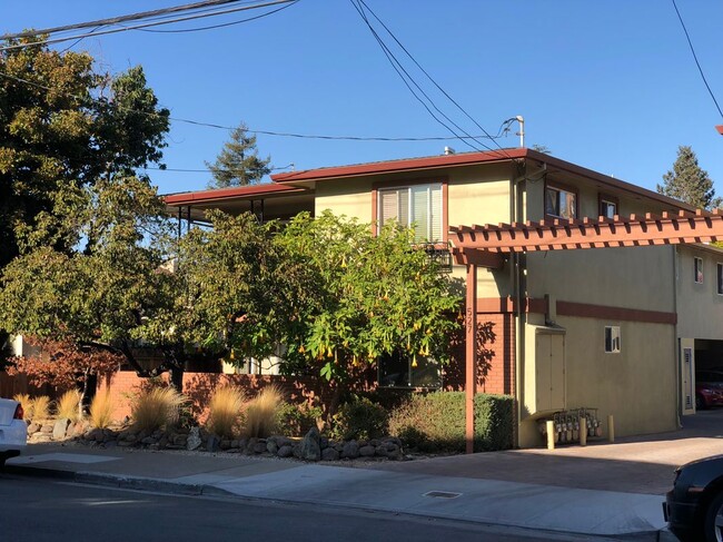 property at 527 Elm St