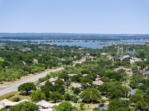 110 Big Spur S in Horseshoe Bay, TX - Building Photo - Building Photo