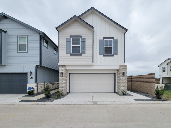 property at 10055 Cloud Mist Dr