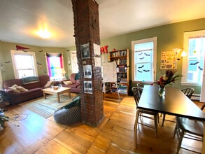 168 Hillside St, Unit 2 in Boston, MA - Building Photo - Building Photo