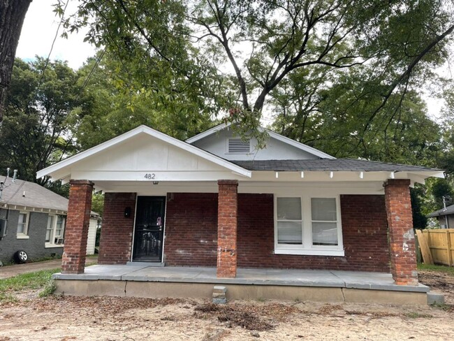 property at 482 Marianna St