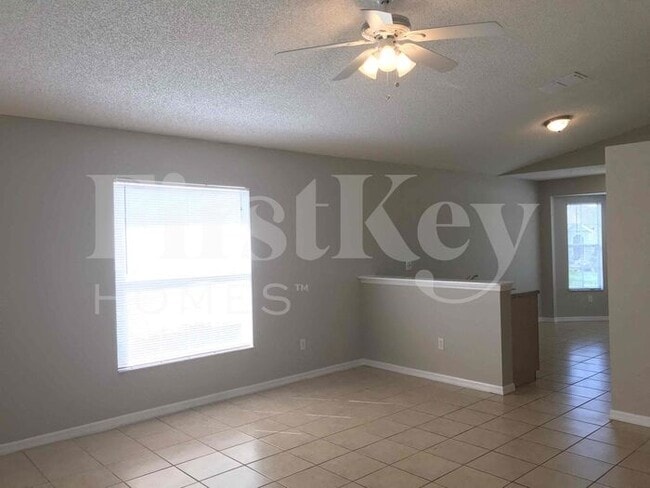 7575 Groveoak Dr in Orlando, FL - Building Photo - Building Photo