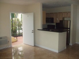 1555 NE 129 ST NORTH MIAMI FL Apartamentos