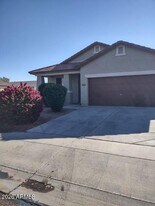 11741 W Chase Ln in Avondale, AZ - Building Photo