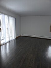 6146 N Melvina Ave in Chicago, IL - Building Photo - Building Photo