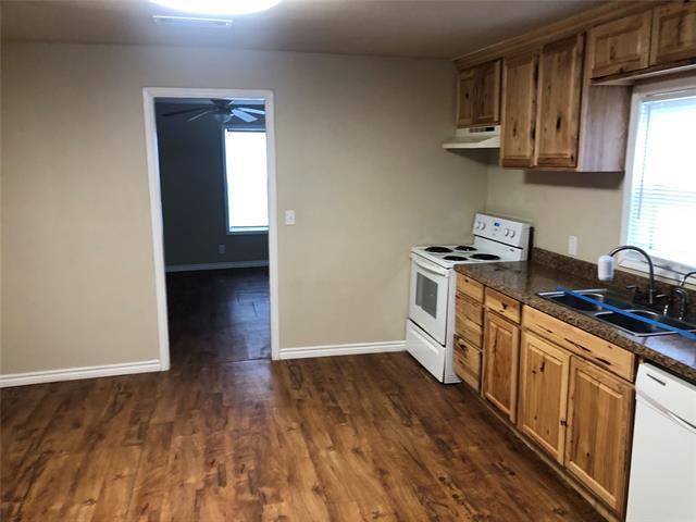 920 W Ford St in Denison, TX - Building Photo - Building Photo