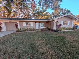 1460 Ruth Rd in Dunedin, FL - Building Photo