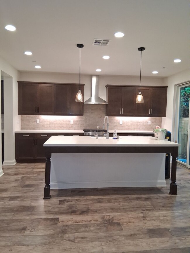 276 S Saticoy Ave in Ventura, CA - Building Photo - Building Photo