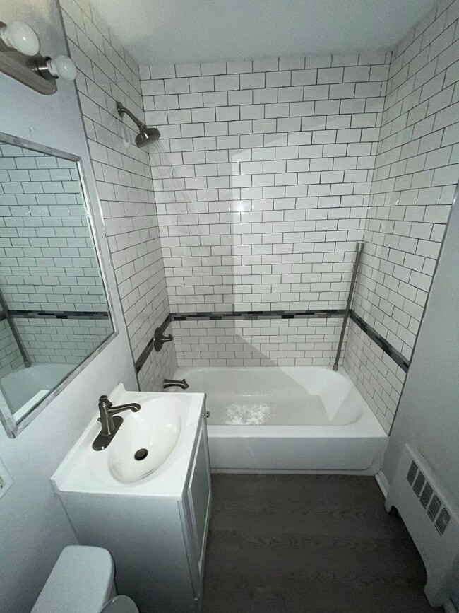 3140 S Kinnickinnic Ave in Milwaukee, WI - Building Photo - Building Photo