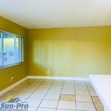 900 S Peninsula Dr in Daytona Beach, FL - Foto de edificio - Building Photo