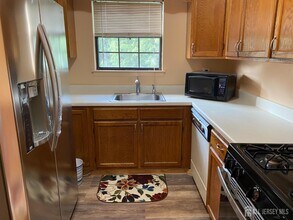 522 Orlando St in Edison, NJ - Building Photo - Building Photo