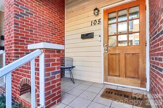 105 S Summit Ave in Charlotte, NC - Building Photo - Building Photo