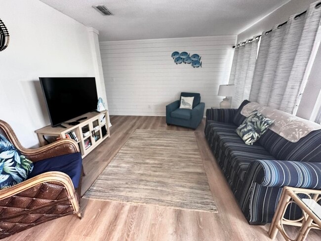 property at 4000 Gulf Terrace Dr