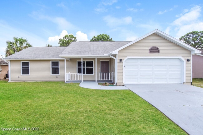 property at 304 Emerson Dr NW