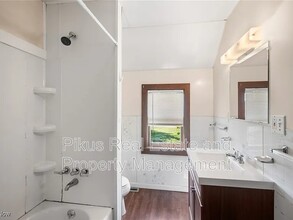 405 Kling St in Akron, OH - Foto de edificio - Building Photo