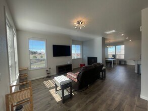 1584 Castle Creek Cir in Castle Rock, CO - Building Photo - Building Photo