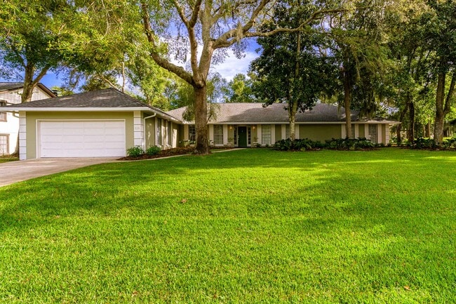 property at 119 Rio Pinar Dr