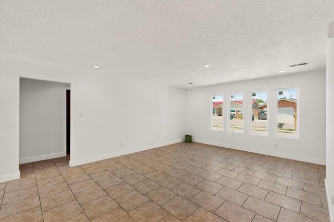 9218 Alvera Ave SW in Albuquerque, NM - Building Photo - Building Photo