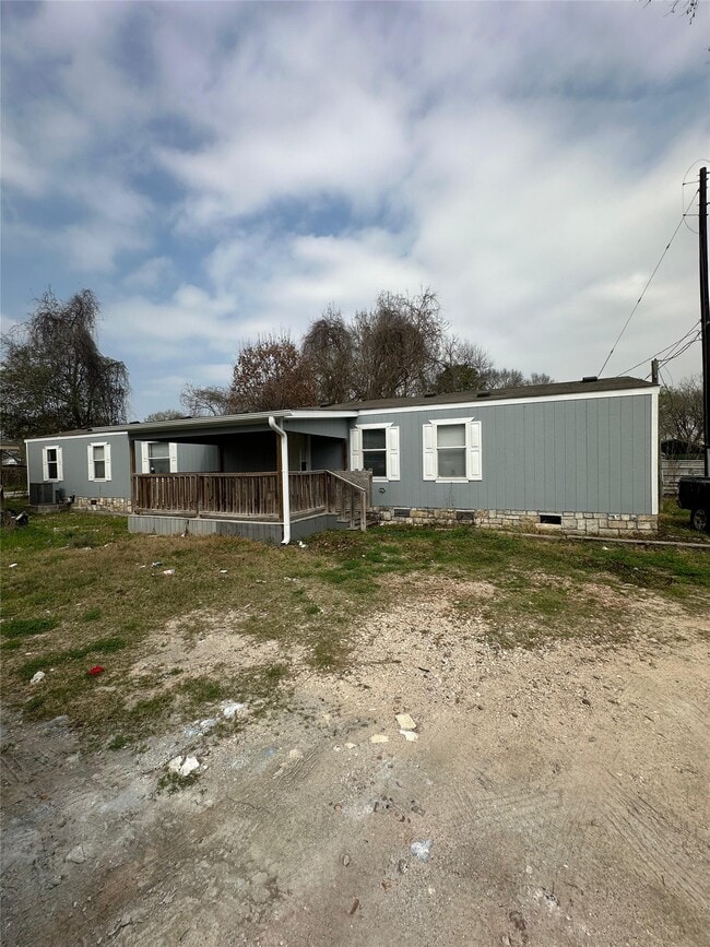 property at 13521 Ann Louise Rd