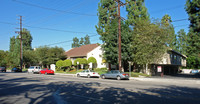 Villa Sabrina in Sherman Oaks, CA - Foto de edificio - Building Photo