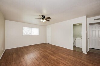 2941 Rolling Hills Dr in Carrollton, TX - Building Photo - Building Photo