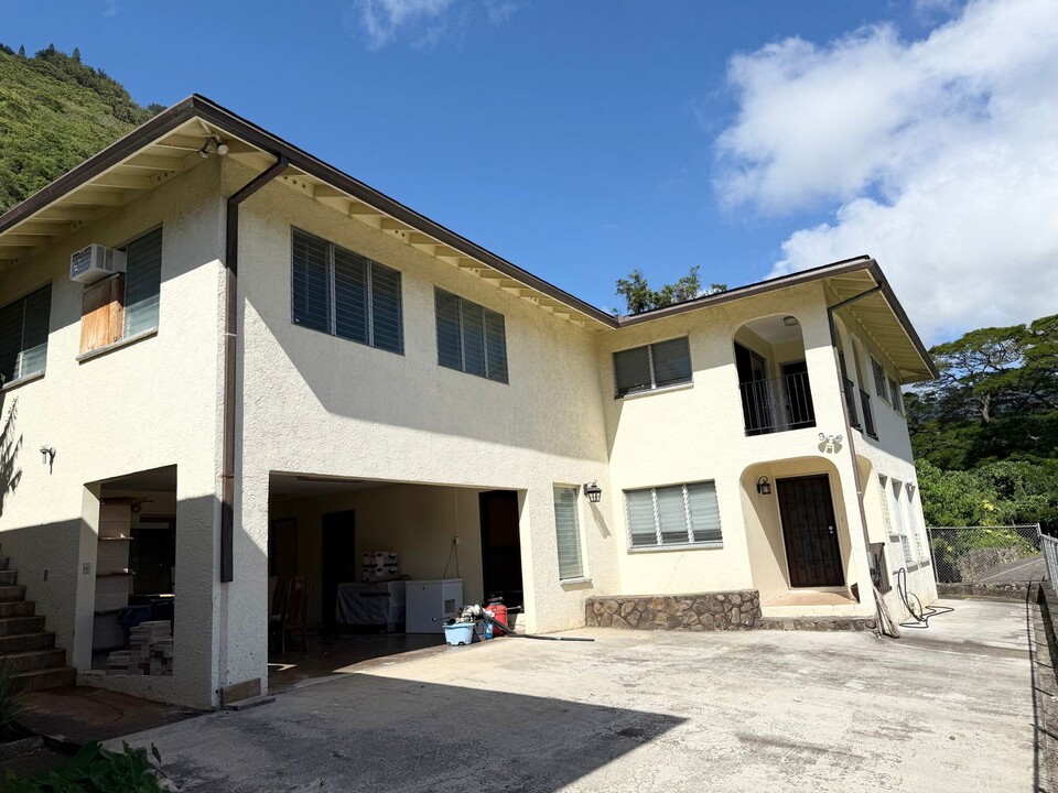 1936 Puu Nanea Pl in Honolulu, HI - Building Photo