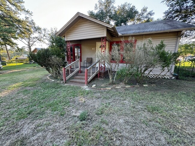 1809 Old Israel Rd in Livingston, TX - Building Photo - Building Photo