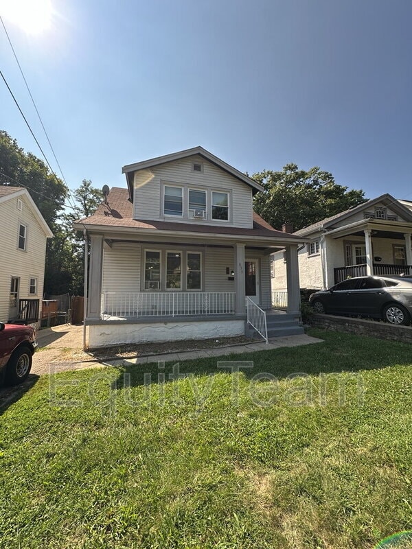 property at 835 Greenwich Ave